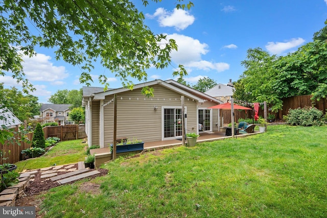 3949 Taney Ave, Alexandria, VA 22304 - rear view of property with a patio