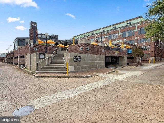 3949 Taney Ave, Alexandria, VA 22304 - view of building exterior