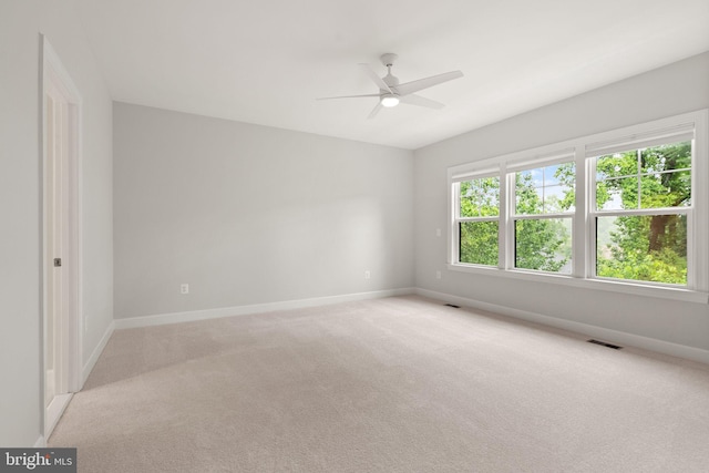 7101 27th Rd N, Arlington, VA 22213 - empty room with light carpet, baseboards, and a ceiling fan
