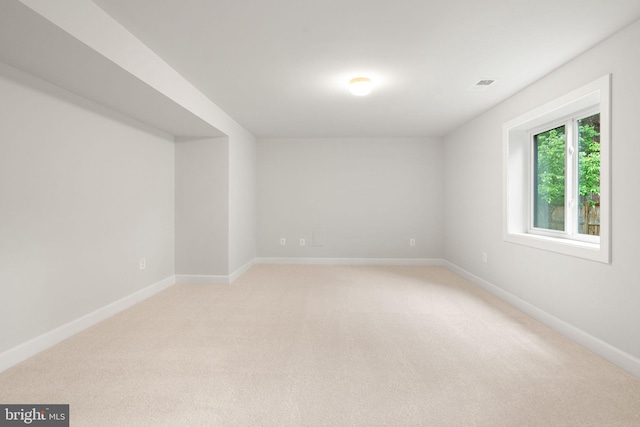 7101 27th Rd N, Arlington, VA 22213 - unfurnished room with light colored carpet and baseboards