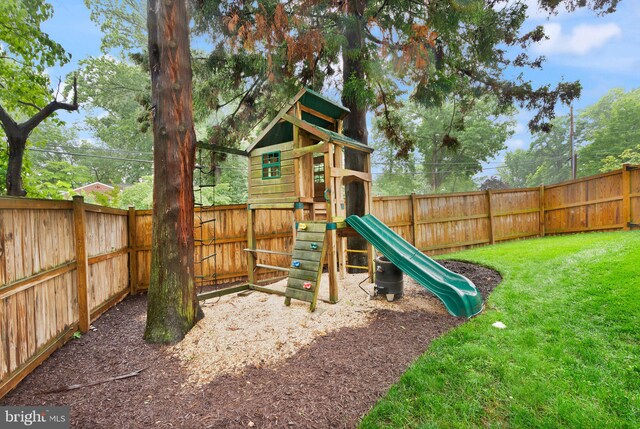 7101 27th Rd N, Arlington, VA 22213 - view of jungle gym