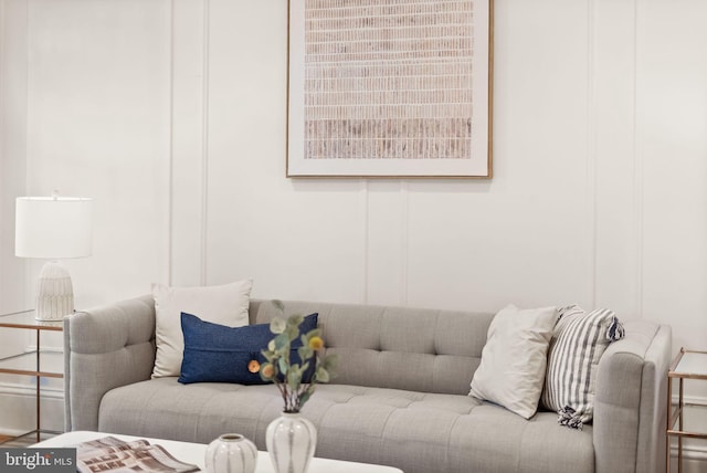 2314 20th St NW, Washington, DC 20009 - view of living area
