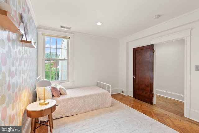 2314 20th St NW, Washington, DC 20009 - bedroom featuring baseboards, crown molding, and recessed lighting