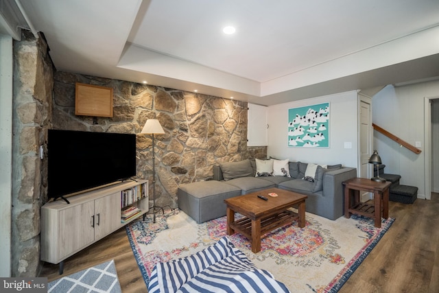 636 Paradise Hts, Oakland, MD 21550 - living room with wood finished floors and a raised ceiling