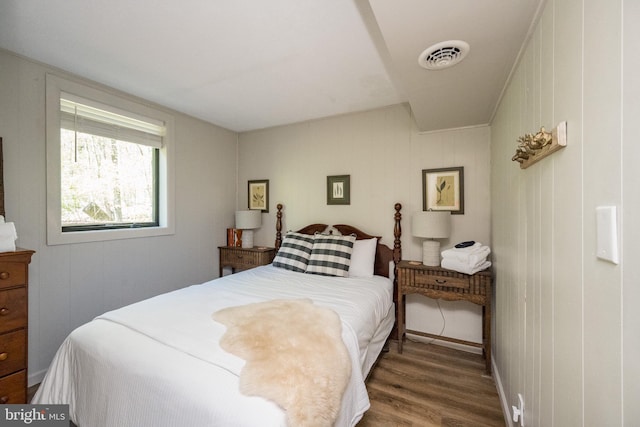 636 Paradise Hts, Oakland, MD 21550 - bedroom with wood finished floors