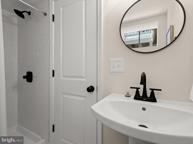 3817 Arbutus Ave, Baltimore, MD 21207 - full bath with a sink and a stall shower
