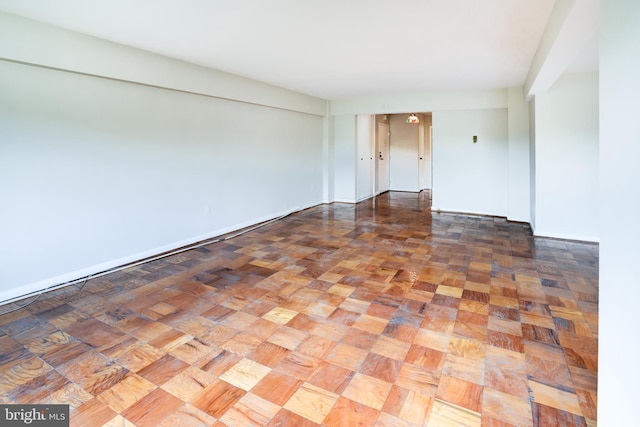 4201 Cathedral Ave NW Unit 1004E, Washington, DC 20016 - empty room featuring baseboards