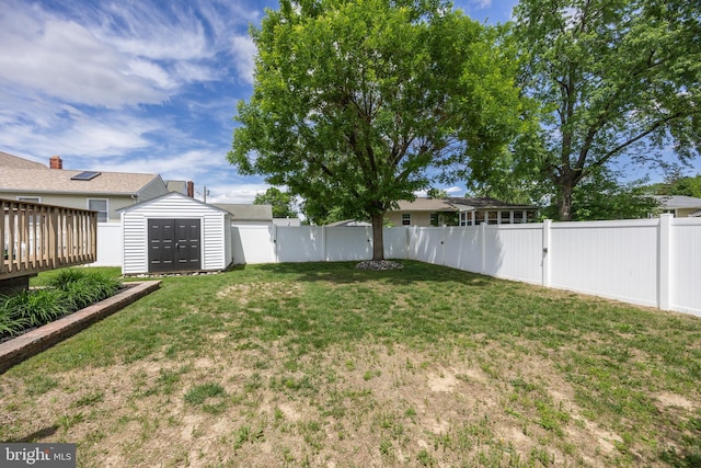 74 N Chester Ave, Riverside, NJ 08075 - view of yard featuring a wooden deck