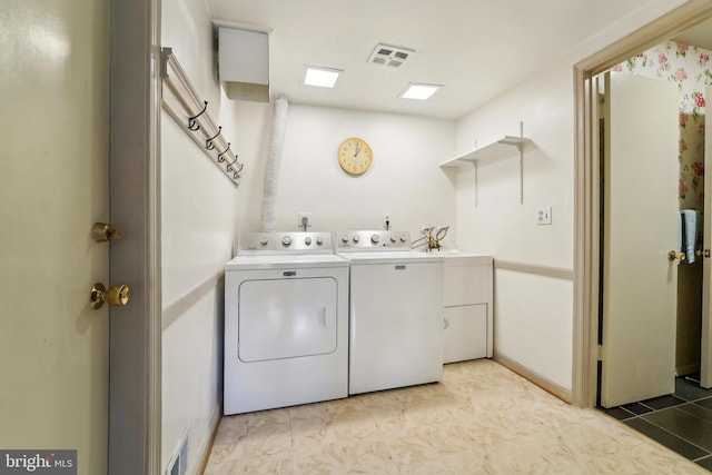 15320 Durant St, Silver Spring, MD 20905 - laundry area with washer and dryer