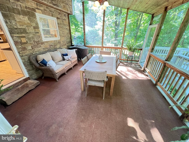 1027 Hart Rd, Baltimore, MD 21286 - sunroom / solarium with an outdoor hangout area
