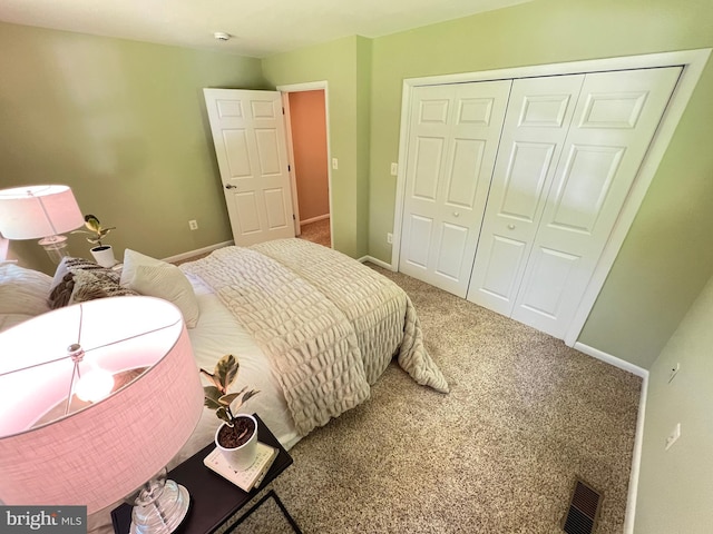 1027 Hart Rd, Baltimore, MD 21286 - carpeted bedroom featuring a closet and baseboards
