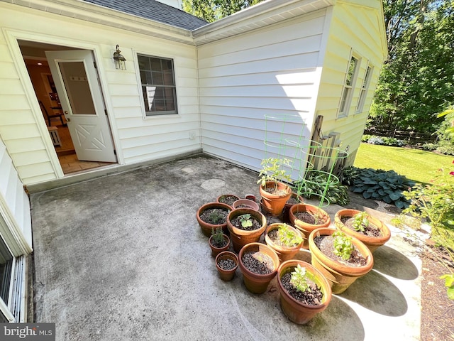 1027 Hart Rd, Baltimore, MD 21286 - view of patio / terrace