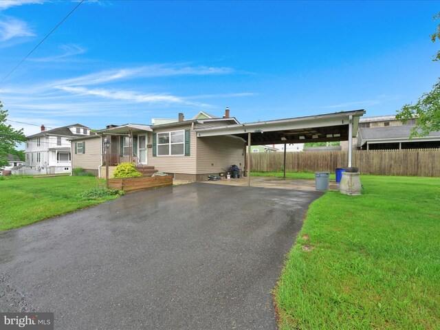 12 Dewey St, Schuylkill Haven, PA 17972 - view of front of house featuring asphalt driveway