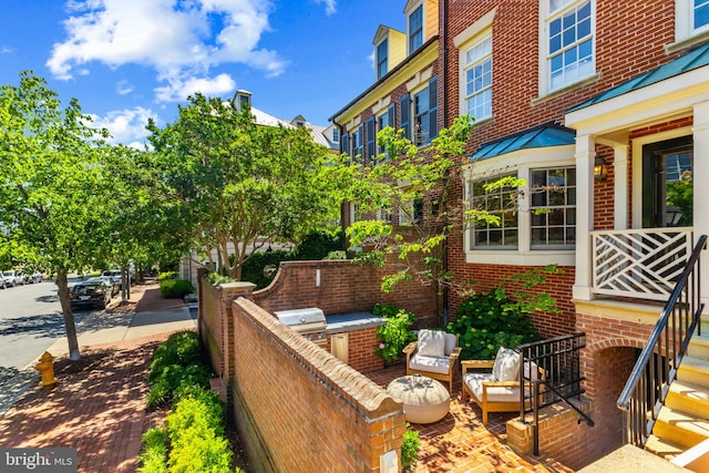 54 Wolfe St, Alexandria, VA 22314 - view of patio