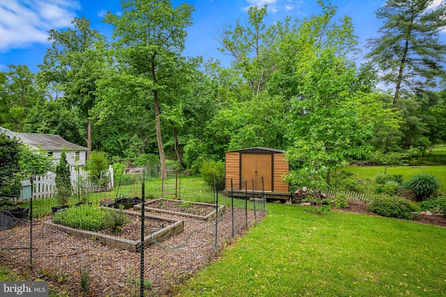 1602 S Rolling Rd, Halethorpe, MD 21227 - view of yard with a garden