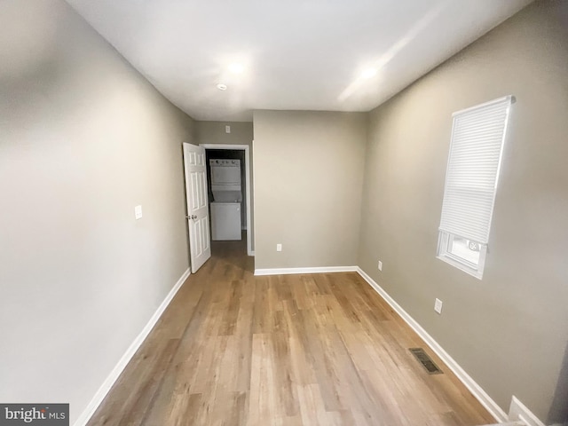 978 N 45th St, Philadelphia, PA 19104 - empty room with light wood finished floors and baseboards