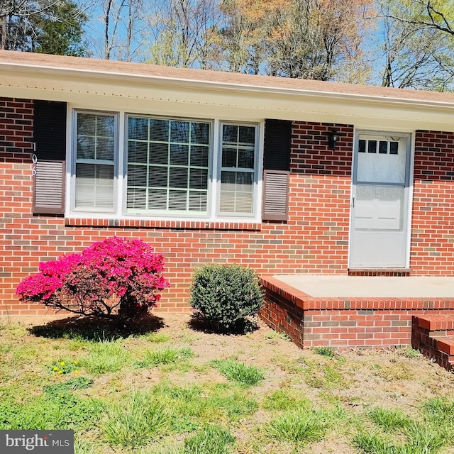 110 White Oak Dr, South Boston, VA 24592 - view of side of property with brick siding