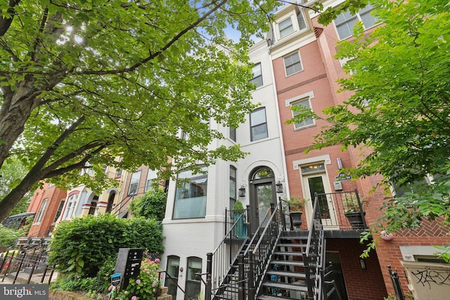 408 M St NW Unit 4, Washington, DC 20001 - view of front of house with stairs and brick siding
