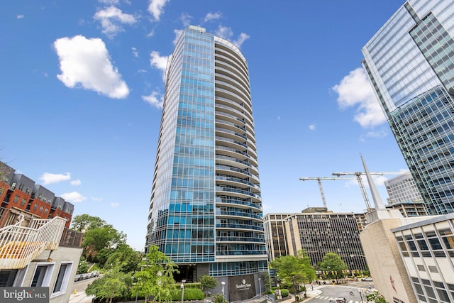 1881 N Nash St Unit 2309, Arlington, VA 22209 - view of property featuring a view of city
