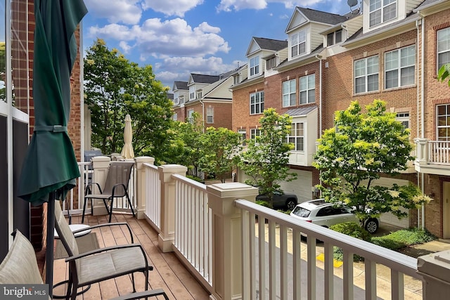 120 Fortnightly Blvd, Herndon, VA 20170 - balcony with a residential view