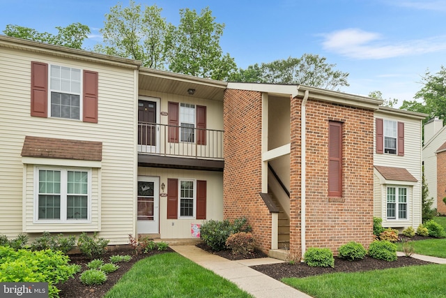 355 Westridge Cir Unit 128, Phoenixville, PA 19460 - view of property featuring a balcony