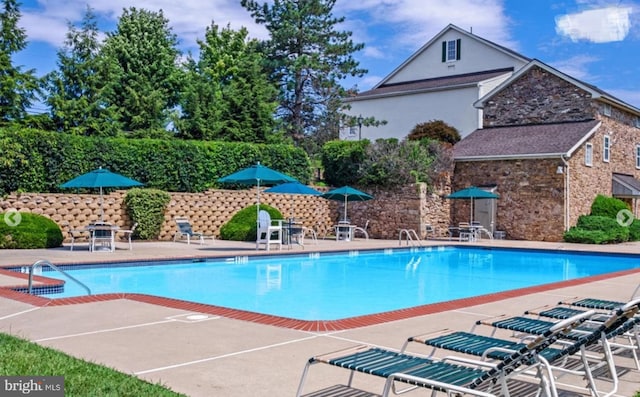 355 Westridge Cir Unit 128, Phoenixville, PA 19460 - community pool with a patio area