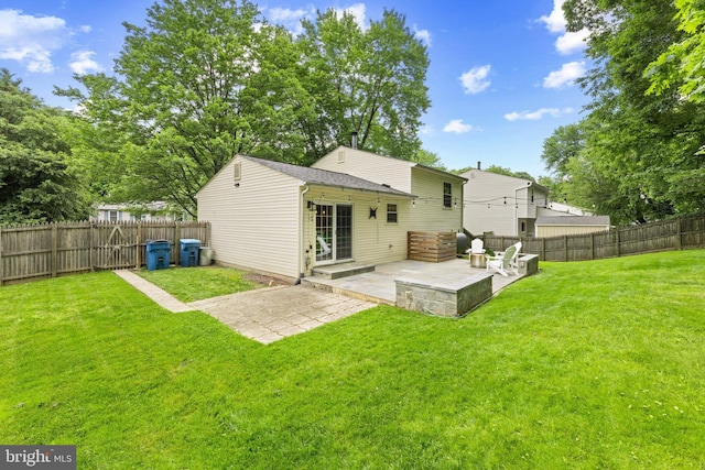 9761 Turnbuckle Dr, Burke, VA 22015 - back of house featuring a patio area