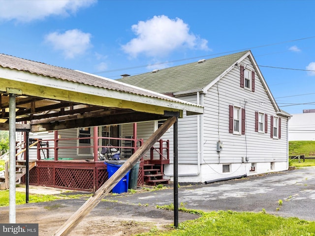 510 E Main St, Emmitsburg, MD 21727 - view of side of home