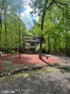 208 Owego Dr, Hazleton, PA 18202