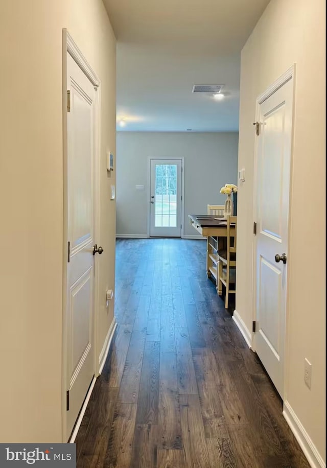 166 Sickler Ct, Sicklerville, NJ 08081 - corridor featuring dark wood-style flooring and baseboards
