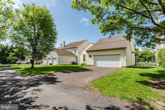 196 Pipers Inn Dr, Fountainville, PA 18923 - view of front of property with driveway and an attached garage