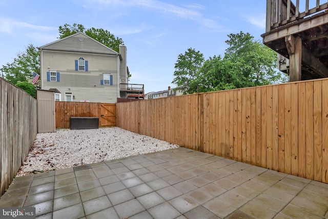 1458 Blockton Ct, Crofton, MD 21114 - fenced backyard with a patio and a gate