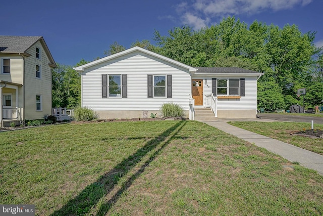 360 N Broad St, Clayton, NJ 08312 - single story home featuring a front yard
