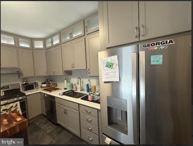 333 E Union St, Burlington, NJ 08016 - kitchen featuring stainless steel appliances, a sink, gray cabinetry, light countertops, and under cabinet range hood
