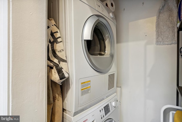 2001 19th St NW Unit 10, Washington, DC 20009 - laundry area with stacked washer / drying machine