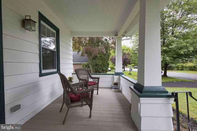 550 Somerton Ave, Philadelphia, PA 19116 - view of porch