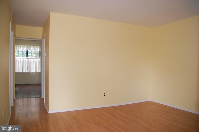 404 Franklin Ct, North Wales, PA 19454 - unfurnished room with wood finished floors and baseboards