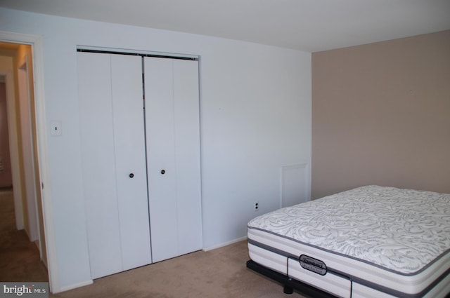 404 Franklin Ct, North Wales, PA 19454 - bedroom featuring carpet, a closet, and baseboards