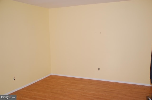 404 Franklin Ct, North Wales, PA 19454 - spare room featuring light wood finished floors and baseboards
