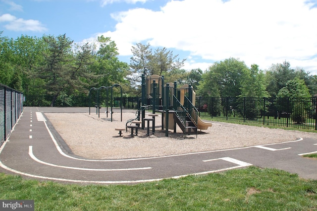 404 Franklin Ct, North Wales, PA 19454 - view of community play area