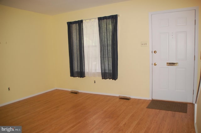 404 Franklin Ct, North Wales, PA 19454 - spare room featuring light wood finished floors and baseboards