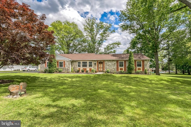 221 Shirley, Jeffersonville, PA 19403 - single story home with stone siding and a front lawn