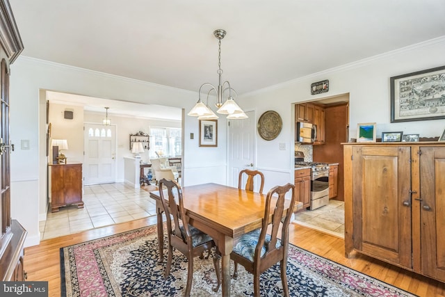 221 Shirley, Jeffersonville, PA 19403 - dining area featuring crown molding and light wood finished floors