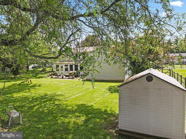 201 Hunter Ln, North Wales, PA 19454 - view of green lawn