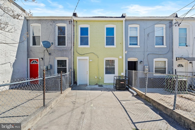 818 N Rose St, Baltimore, MD 21205 - multi unit property featuring fence
