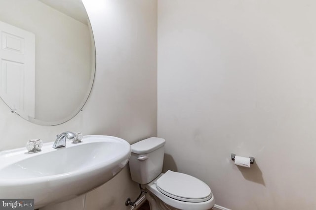 18776 Pier Trail Dr, Triangle, VA 22172 - bathroom featuring toilet and a sink