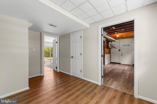 12516 Castleleigh Pl, Silver Spring, MD 20904 - corridor featuring wood finished floors and baseboards