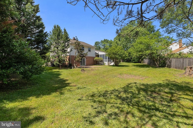 12516 Castleleigh Pl, Silver Spring, MD 20904 - view of yard featuring a sunroom