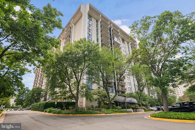 5300 Holmes Run Pkwy Unit 403, Alexandria, VA 22304 - view of property