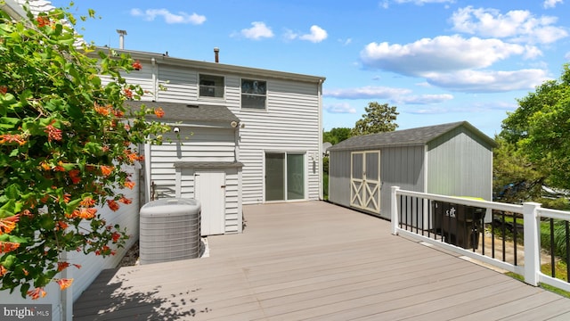 632 Towne Center Dr, Joppa, MD 21085 - wooden terrace featuring central air condition unit